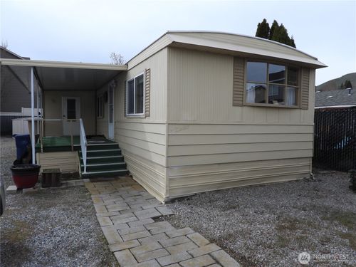 unit-18-1608 N Western Ave, Wenatchee, WA, 98801-8402 | Card Image