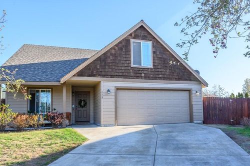 1113 Nw 22nd Pl, Redmond, OR, 97756-1558 | Card Image