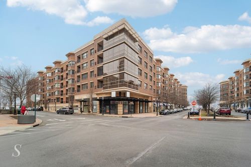 20 Ave At Port Imperial, West New York, NJ, 07093-8417 | Card Image