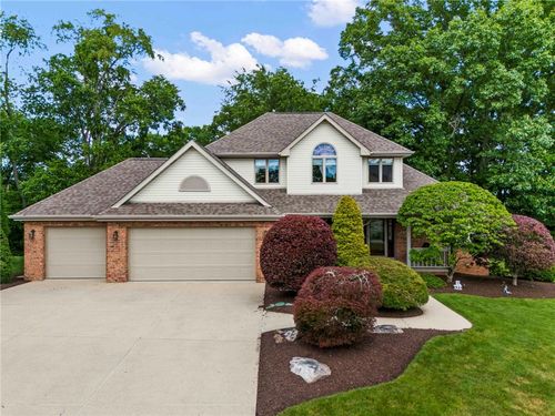 100 Aragon Pl, Finleyville, PA, 15332-1058 | Card Image