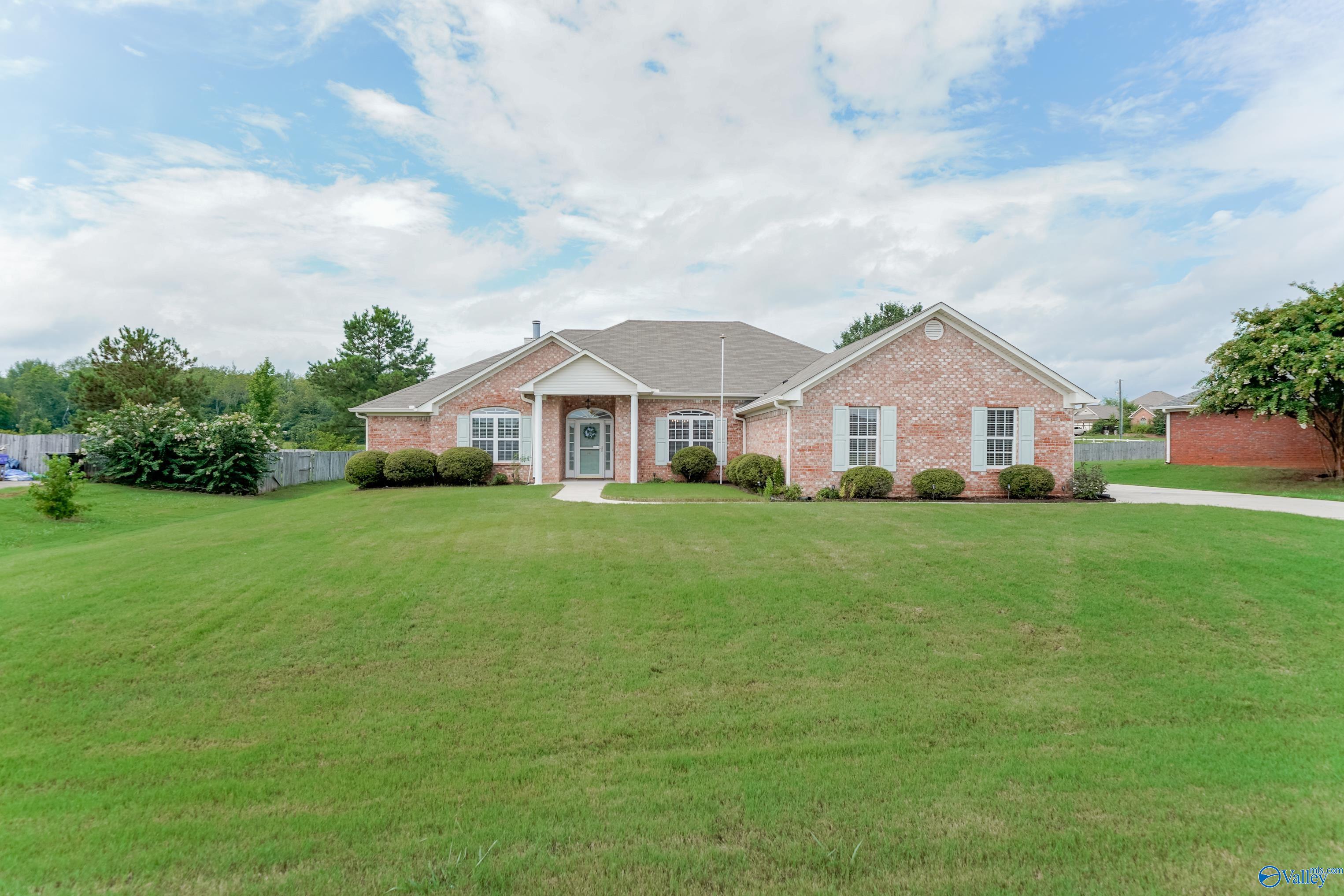 Oak Branch Cir, Harvest, AL 35749 #1