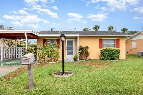 2213 Orchid Rd, LEHIGH ACRES, FL, 33936-4395 | Card Image