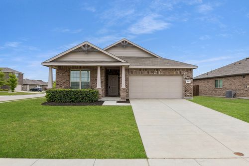 1061 Stanridge Ln, Van Alstyne, TX, 75495-2867 | Card Image