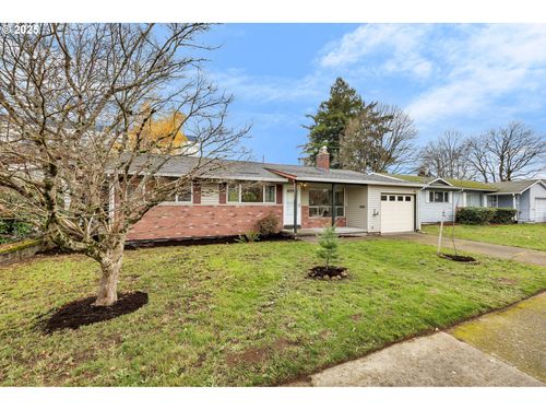 10416 Ne Davis St, Portland, OR, 97220-4128 | Card Image