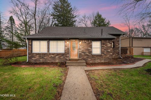 5057 Kellogg Rd, Toledo, OH, 43615-4734 | Card Image