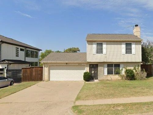 2005 Markland St, Irving, TX, 75060-6757 | Card Image