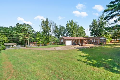 39 Bunker Hill Rd, Clarksville, TN, 37042-3639 | Card Image