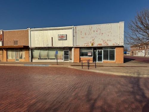 823 Main Avenue, Ralls, TX, 79357 | Card Image