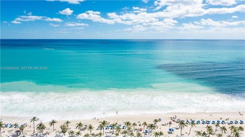 701-3000 Riomar St, Fort Lauderdale, FL, 33304-4221 | Card Image