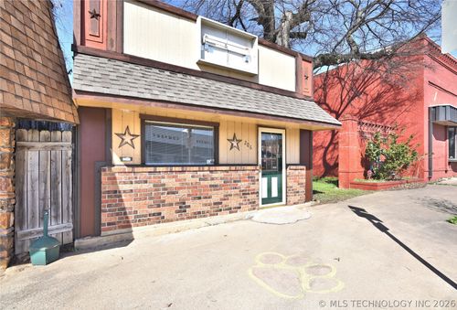 206 S Broadway St, Cleveland, OK, 74020-4617 | Card Image