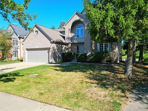2320 Baltusrol Dr, Commerce Township, MI, 48382-4883 | Card Image