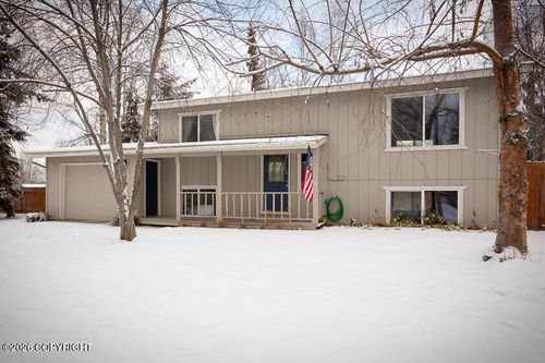 11301 Bridger Cir, Eagle River, AK, 99577-8077 | Card Image