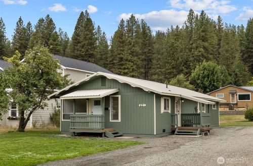 821 E 4th St, Cle Elum, WA, 98922-1361 | Card Image