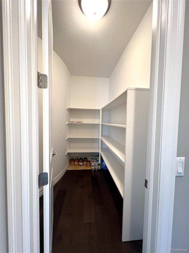 Pantry | Image 14