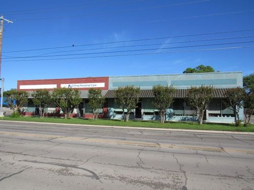 1423 Coggin Ave, Brownwood, TX, 76801-4233 | Card Image