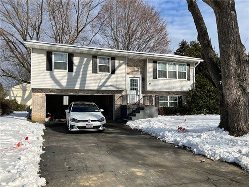 28 Willow Dr, Painted Post, NY, 14870-9307 | Card Image