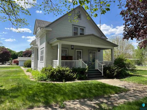 313 S Pearl St, Menno, SD, 57045-2142 | Card Image