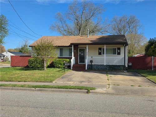 425 Stockton Street, Hampton, VA, 23669 | Card Image