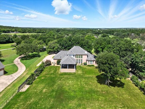 135 Woodstream Ct, Cresson, TX, 76035-5681 | Card Image
