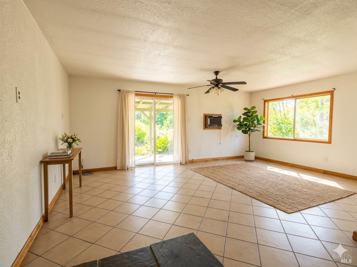 Residential in Laytonville 4