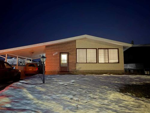 5507 47 Avenue Cres, Ponoka, AB, T4J1J9 | Card Image