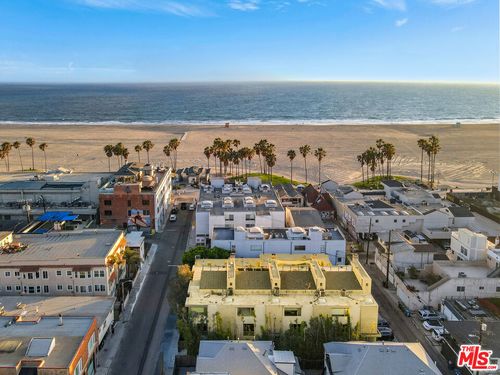 2-25 Brooks Ave, Venice, CA, 90291-3226 | Card Image
