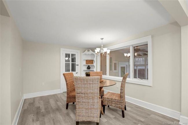 Eating Area off Kitchen | Image 11