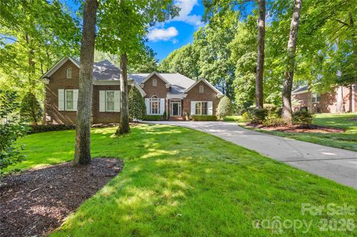 138 Woodstream Cir, Mooresville, NC, 28117-7468 | Card Image