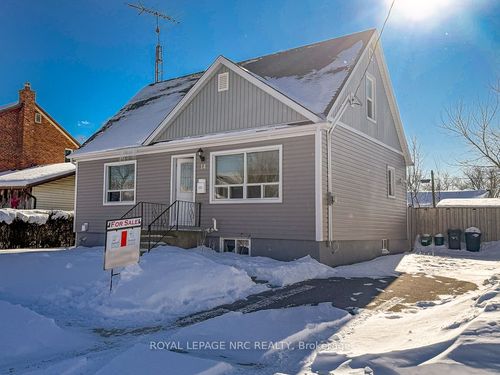 14 Oakwood Ave, Saint Catharines, ON, L2P1L1 | Card Image