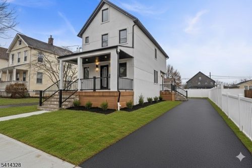 79 3rd St, Somerville, NJ, 08876-3223 | Card Image