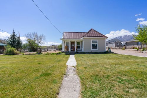 499 W Center St, Marysvale, UT, 84750-7765 | Card Image