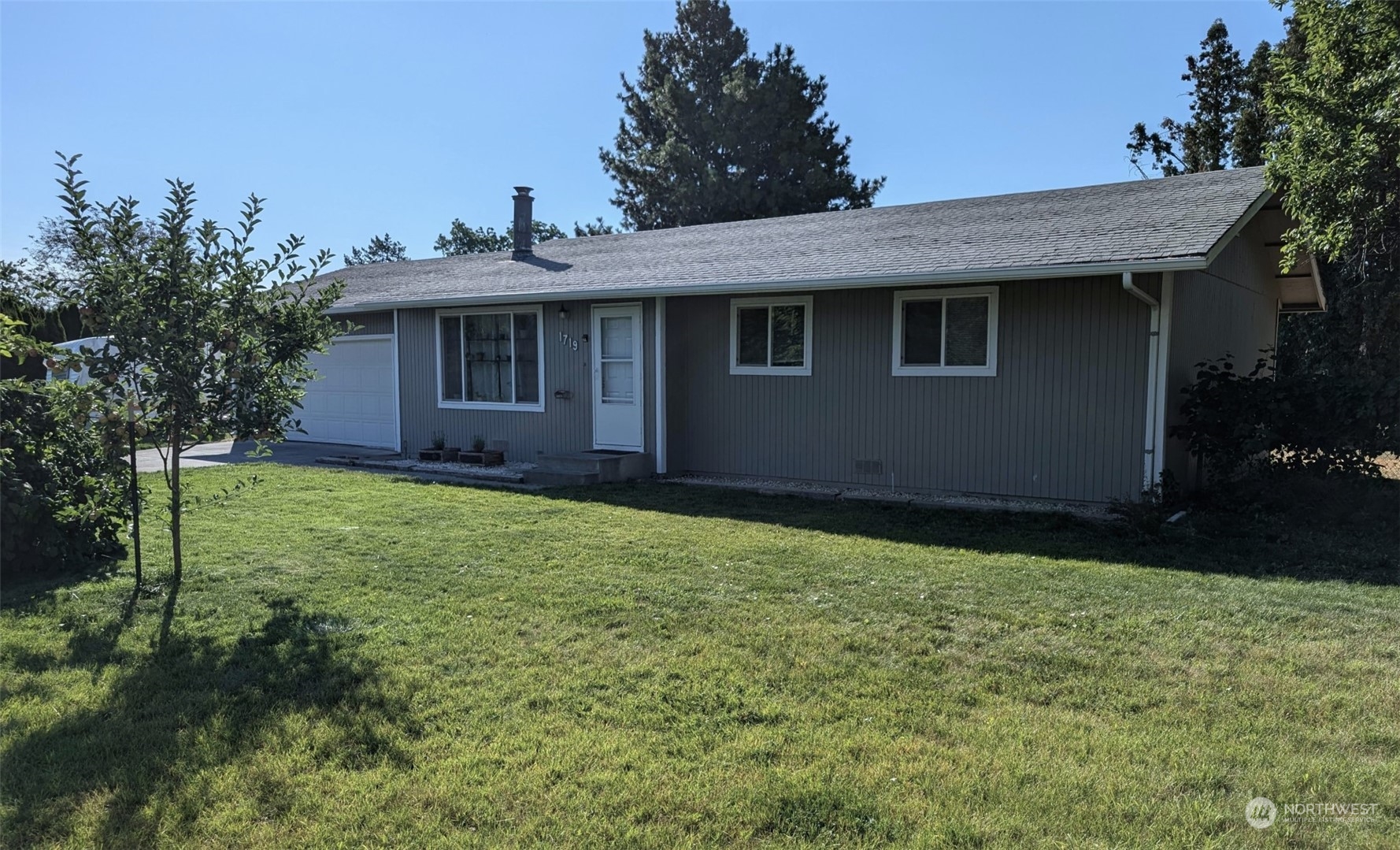 Zillah St, Kennewick, WA 99337