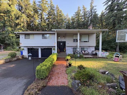 15984 S Brook Ct, Oregon City, OR, 97045-7205 | Card Image