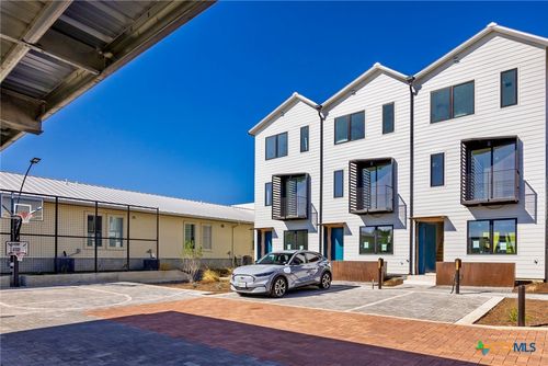 unit-b-105 Lively Ln, San Marcos, TX, 78666-4969 | Card Image