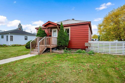 515 Nw 6th Ave, Grand Rapids, MN, 55744-2523 | Card Image