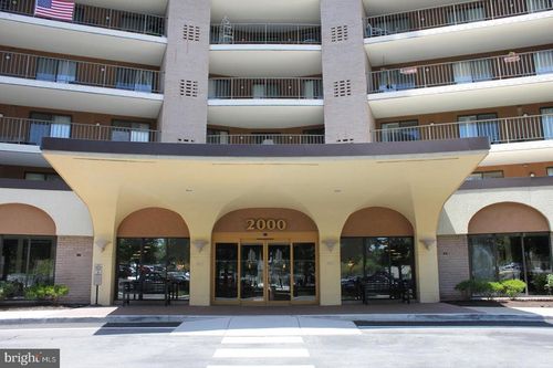 332-20332 Valley Forge Cir, KING OF PRUSSIA, PA, 19406-1108 | Card Image