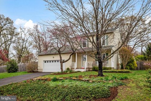 206 Armstrong Ln, PASADENA, MD, 21122-4140 | Card Image