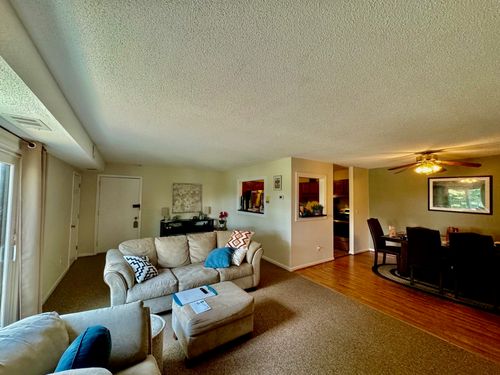 4h-4700 N Main St, Fall River, MA, 02720-2073 | Card Image