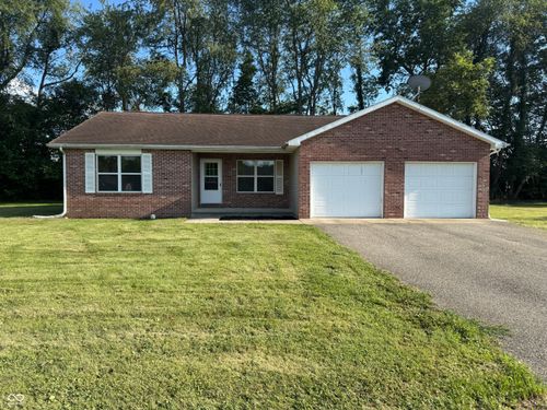 8 Gladiator Dr, Waynetown, IN, 47990-8023 | Card Image