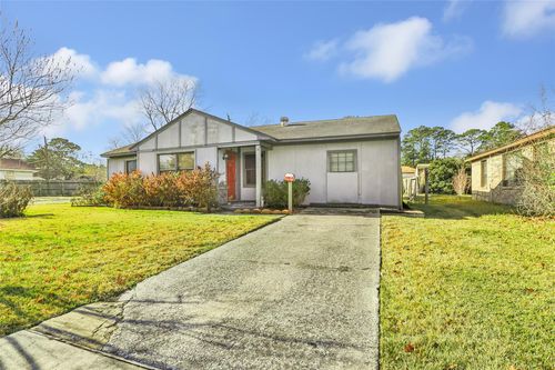 2003 Texoma St, Baytown, TX, 77520-4367 | Card Image