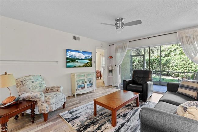 APT-103 - 605 Squire Cir, Condo with 2 bedrooms, 2 bathrooms and 1 parking in NAPLES FL | Image 8