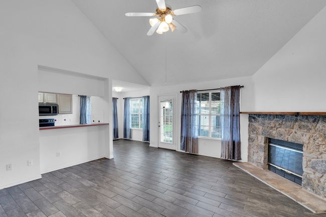 7 Atlantic Ave, House other with 3 bedrooms, 2 bathrooms and null parking in Midlothian TX | Image 4