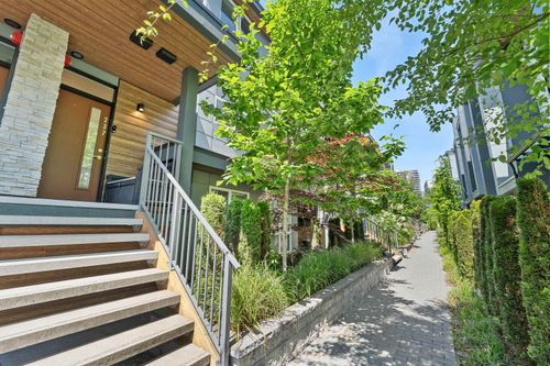 237-2060 Curling Rd, North Vancouver, BC, V7P0E1 | Card Image
