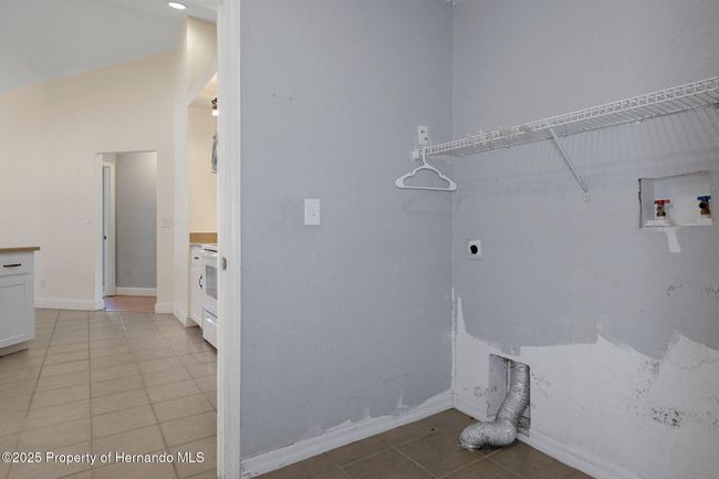 10101 Langan St, House other with 3 bedrooms, 2 bathrooms and null parking in Spring Hill FL | Image 31