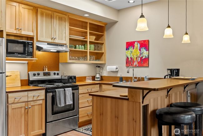 Full kitchen allows you to make yourself at home. | Image 25