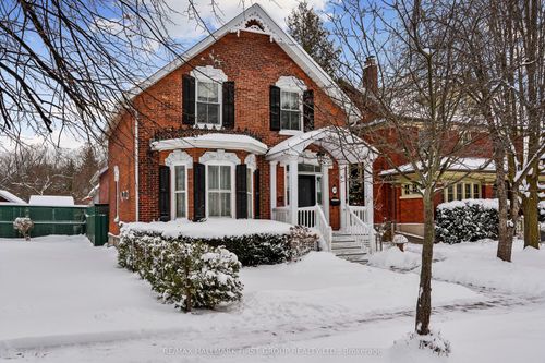 320 College St, Cobourg, ON, K9A3V4 | Card Image