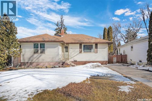 1313 9th St E, Saskatoon, SK, S7H0N8 | Card Image
