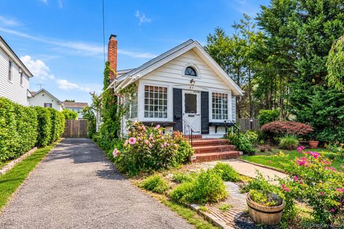 57 Raymond Street, Hempstead, NY, 11570 | Card Image