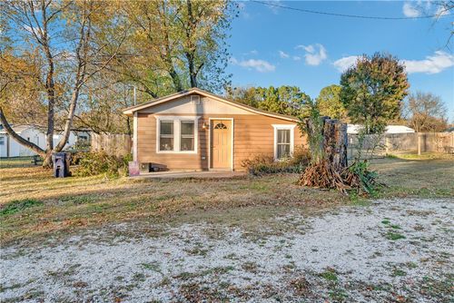 606 E Buchanan St, Prairie Grove, AR, 72753-3000 | Card Image