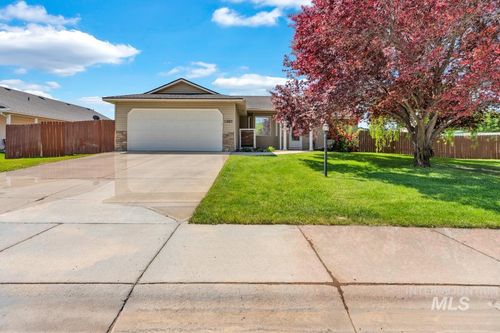 11883 W Blueberry Ave, Nampa, ID, 83651-8093 | Card Image